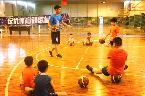 萧山中小学生军事夏令营